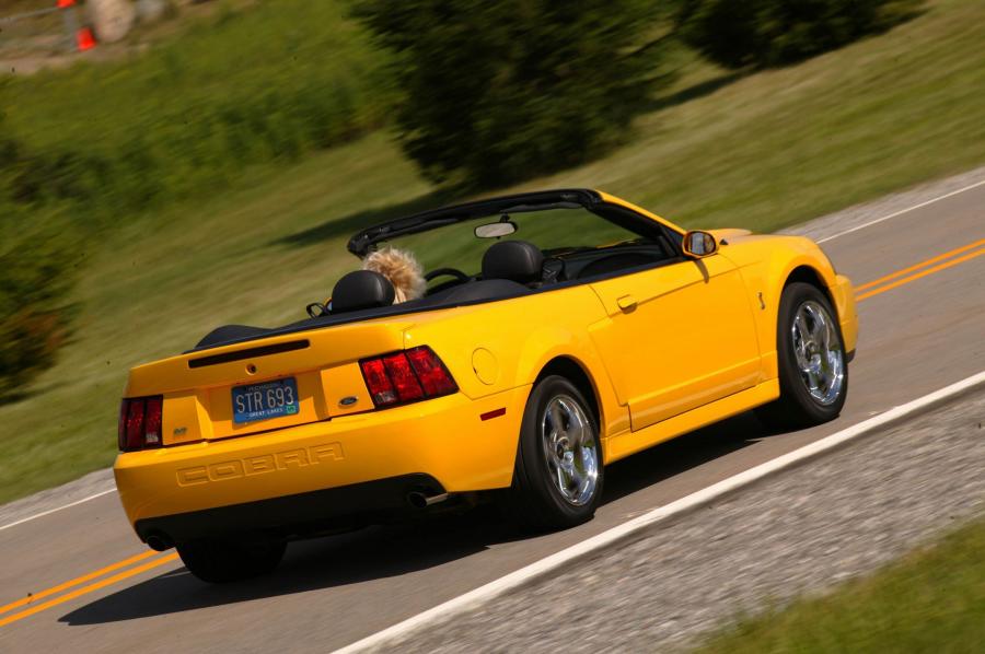  Ford Mustang SVT Cobra Convertible 2002 года  (фото 28 из 103)